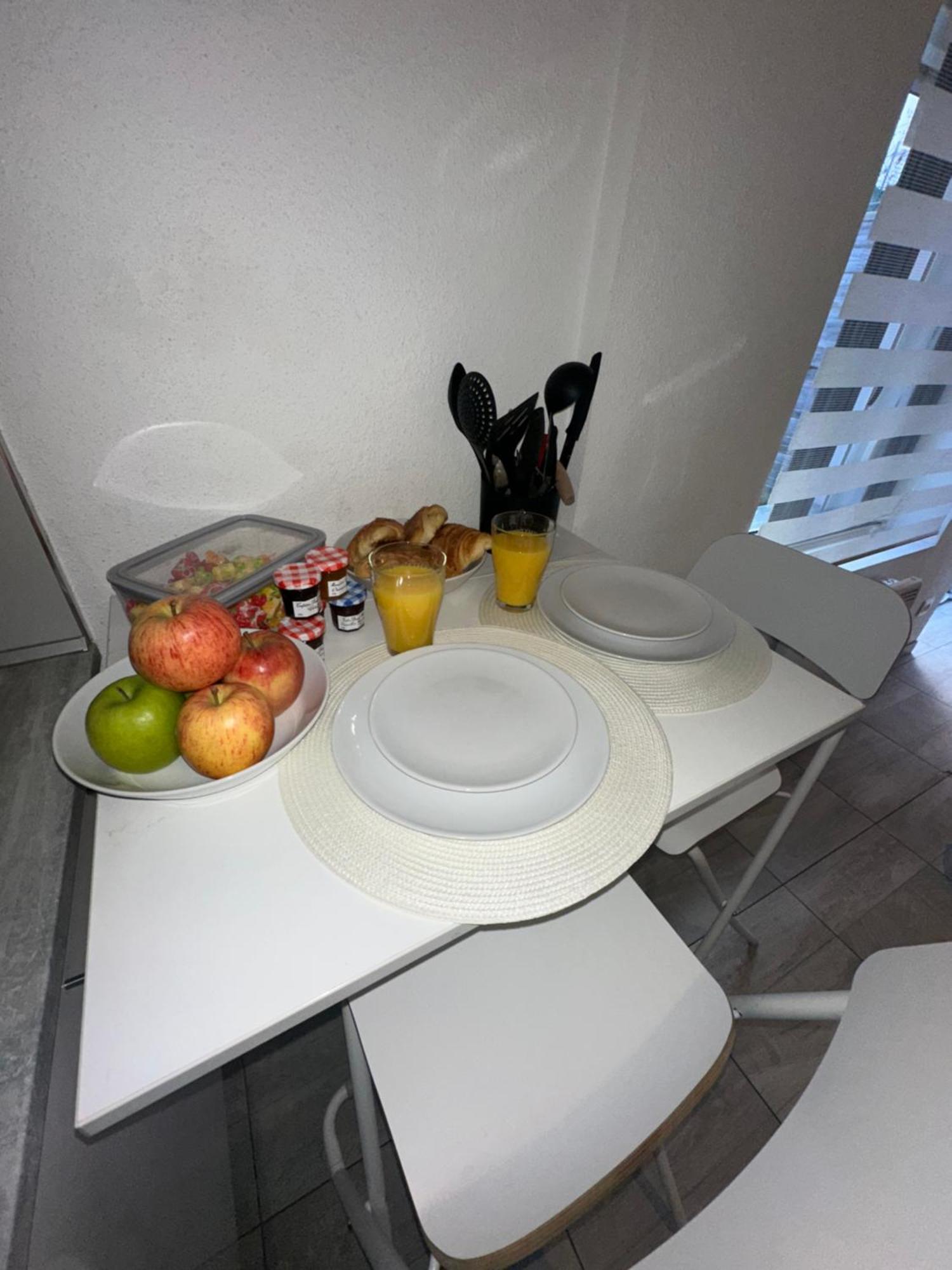 # Le 6 # Joli Petit Studio ! Centre Ville Au Calme Mulhouse Bagian luar foto