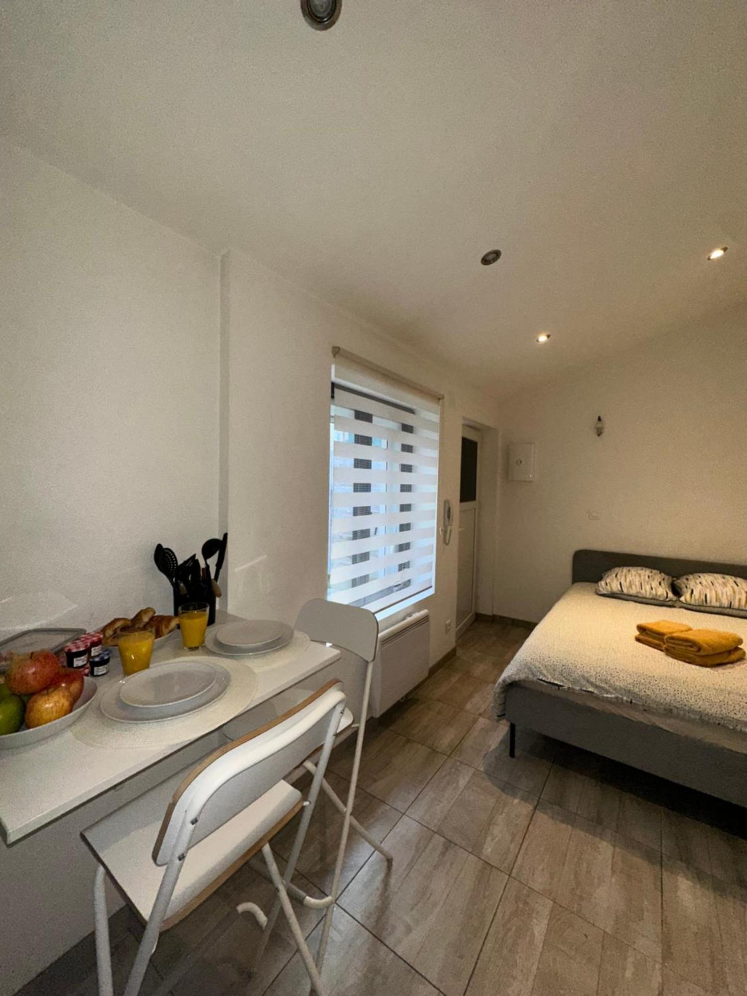 # Le 6 # Joli Petit Studio ! Centre Ville Au Calme Mulhouse Bagian luar foto