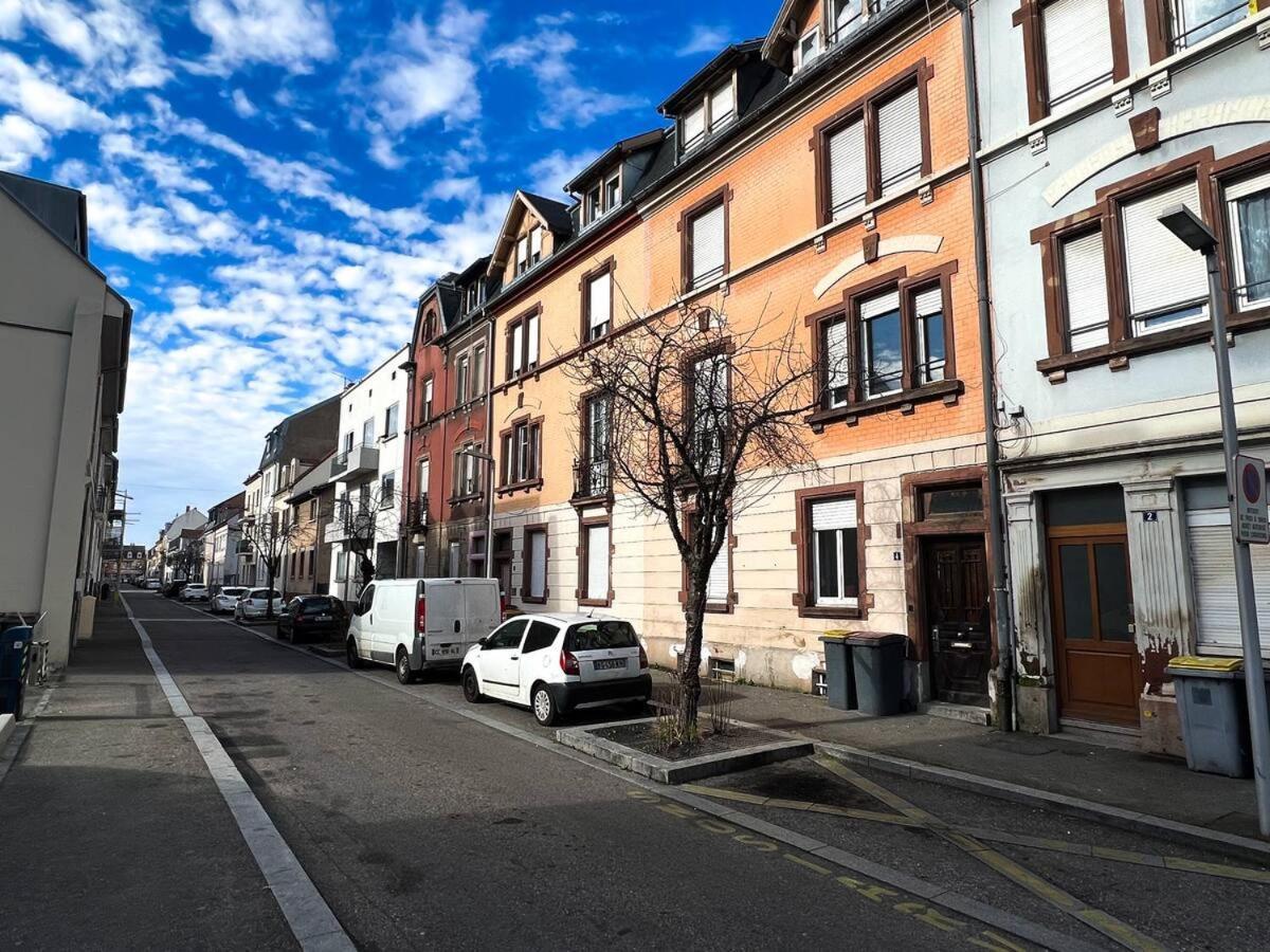 # Le 6 # Joli Petit Studio ! Centre Ville Au Calme Mulhouse Bagian luar foto