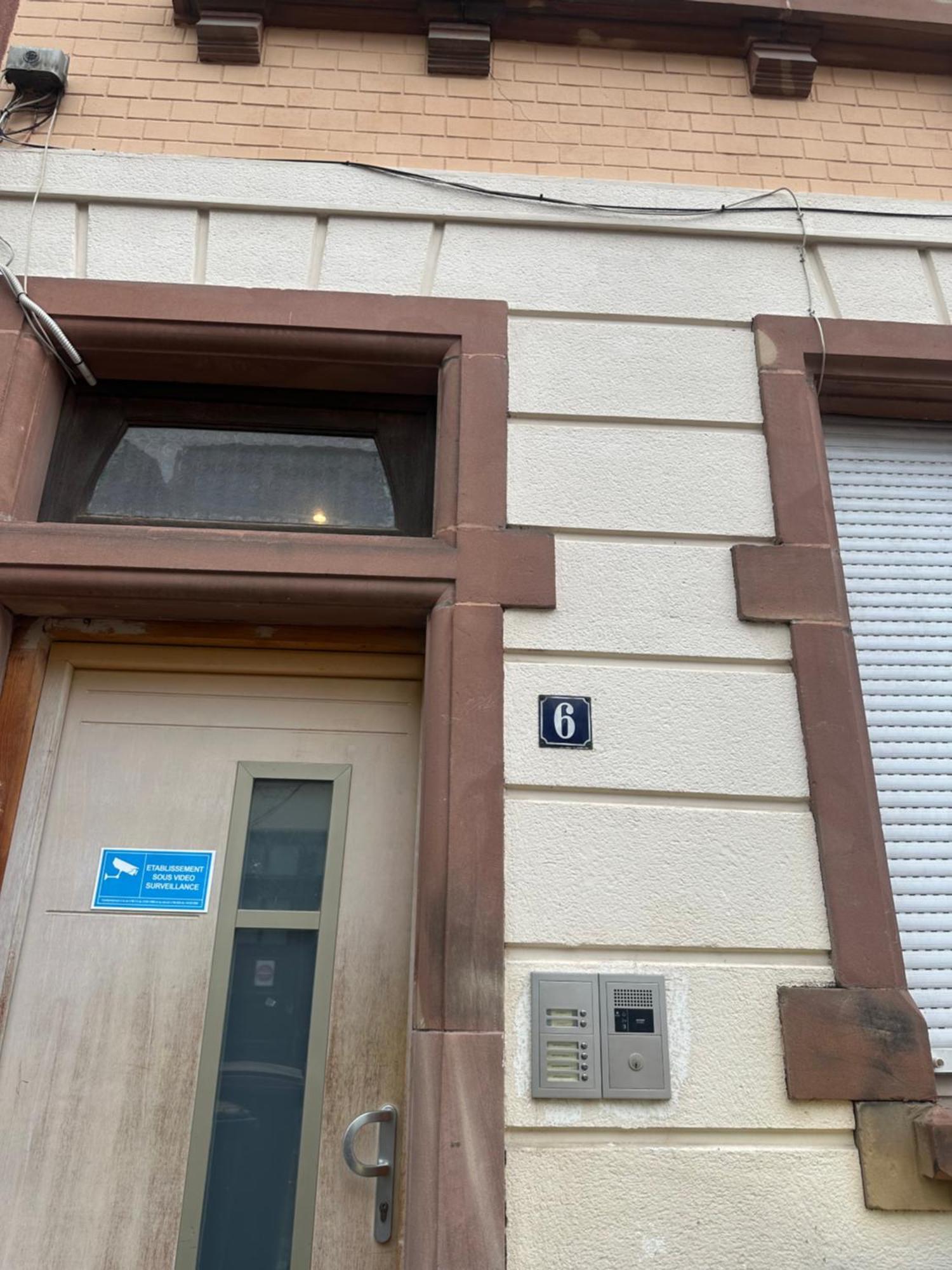 # Le 6 # Joli Petit Studio ! Centre Ville Au Calme Mulhouse Bagian luar foto